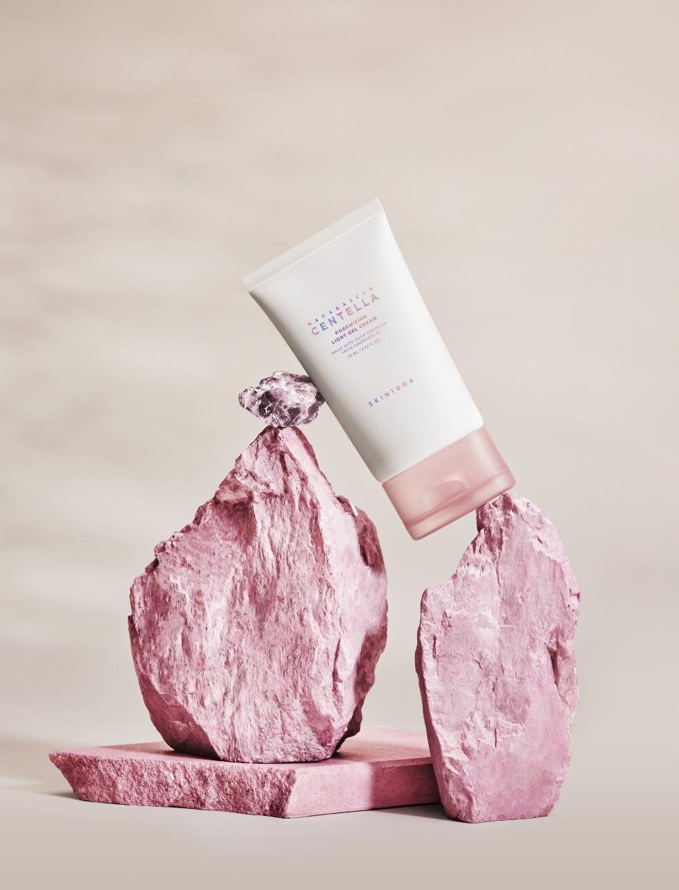 کرم ژل جمع کننده منافذ سنتلا