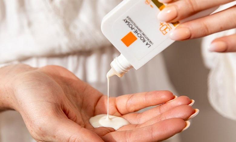 ضد آفتاب لاروش پوزای پوست چرب فلوئیدی 50ml